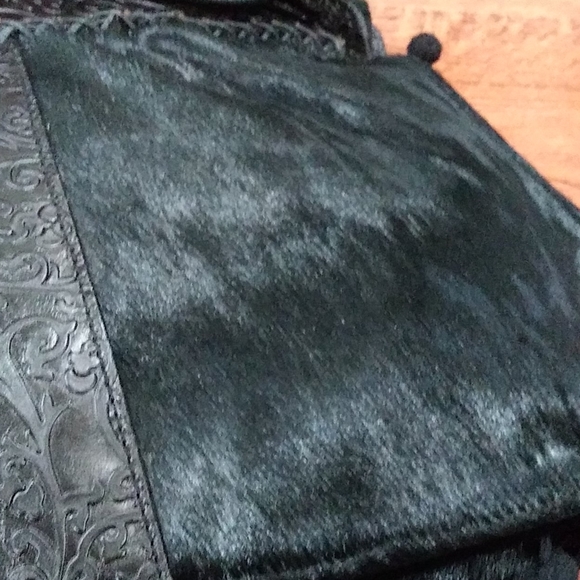 Gianfranco Ferre black calfhair etched runway bag - Picture 6 of 8